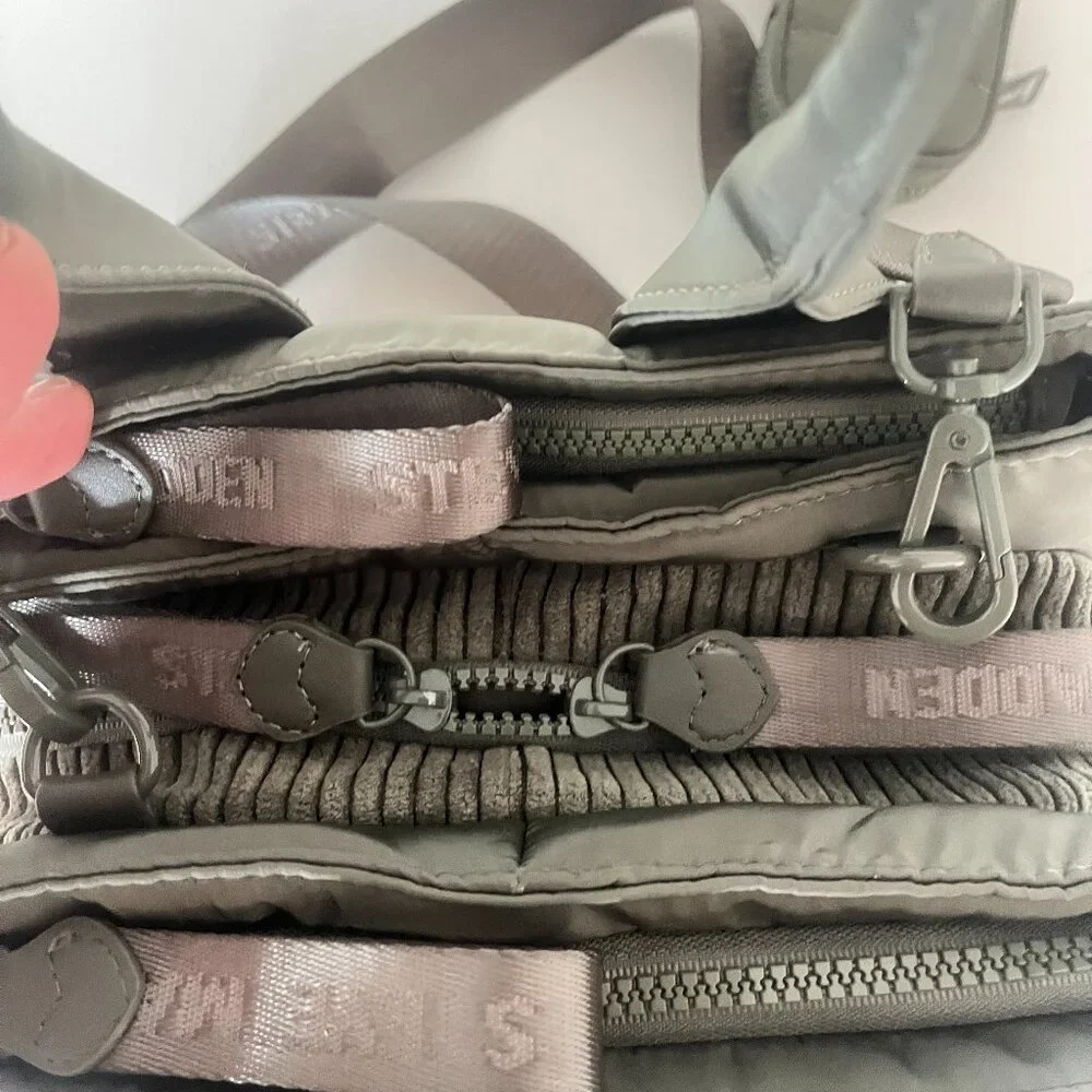 Steve Madden this listing